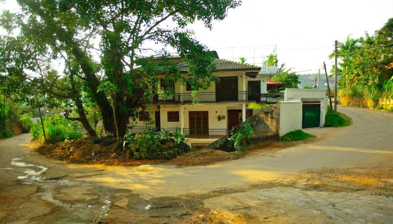Kandyan Fo Rest Экстерьер фото